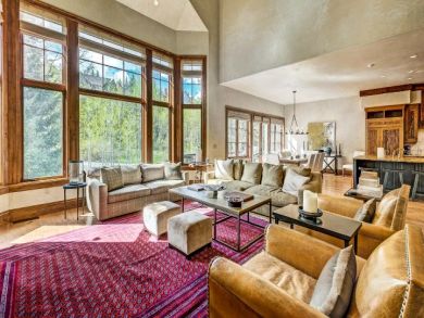 Posh Five Bedroom Luxury Ski Home Steps to Lift